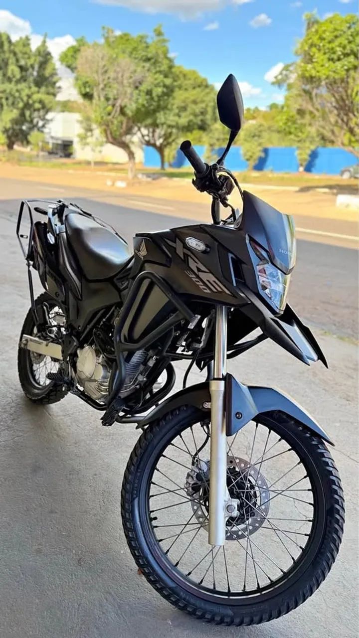 XRE 300 2020