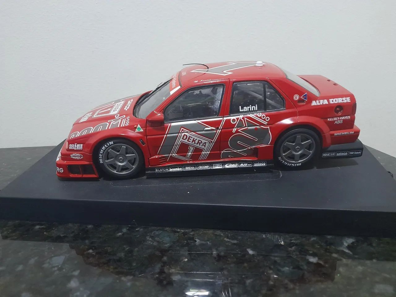 Miniatura Alfa Corse 1:18 Ut