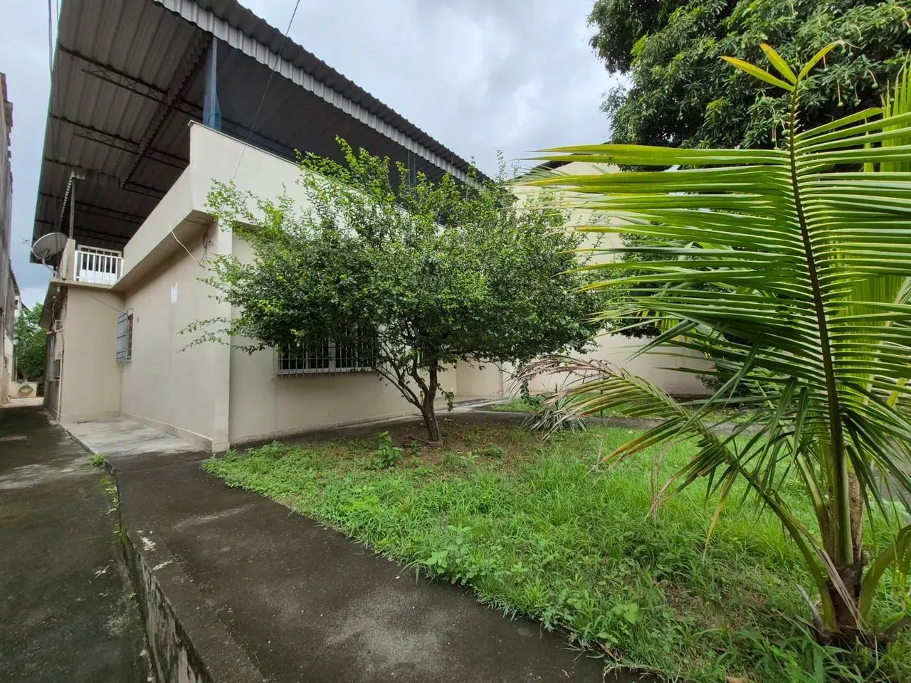 NILÓPOLIS  CENTRO | CASA LINEAR COM TERRENO DE 625 M²