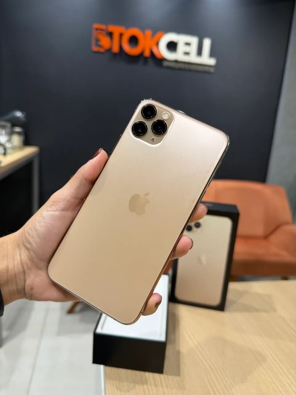 IPhone 11 Pro Max 256GB Gold Seminovo Garantia Loja Física