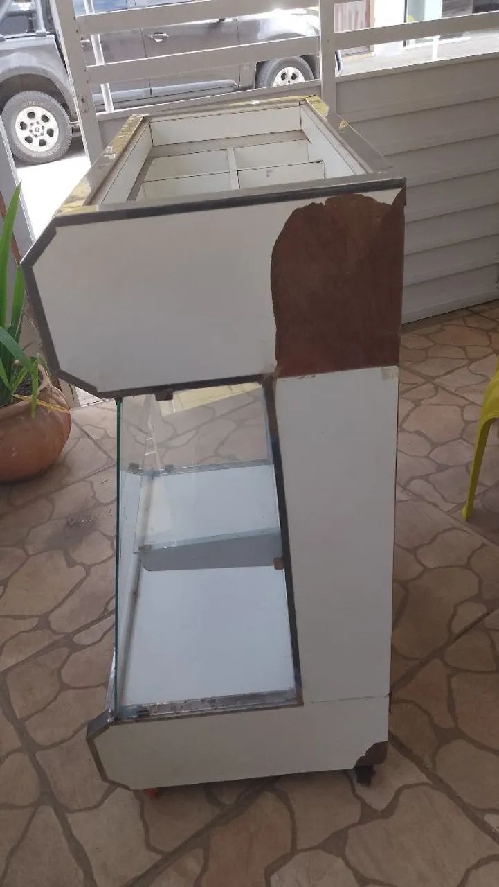 Vendo se este balcão expositor para seu comércio - Foto 5