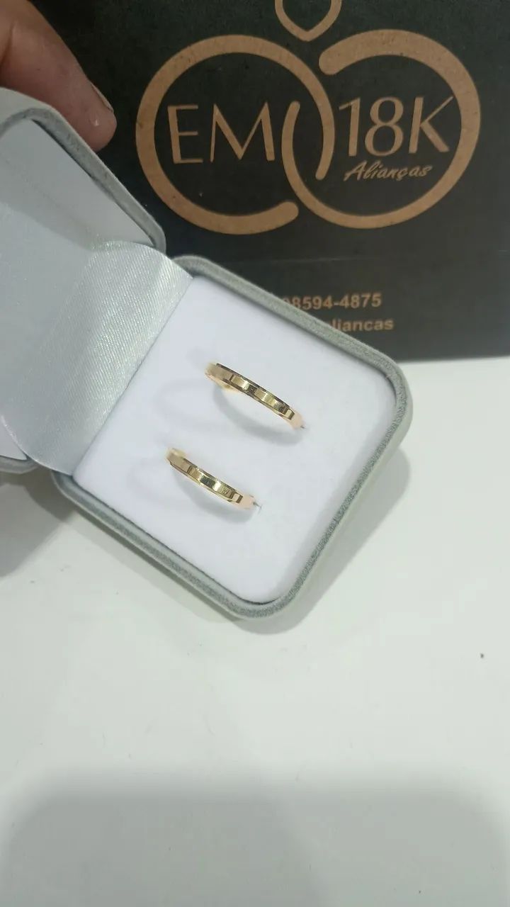 Aliança Ouro 18k - lindo modelo  - Foto 2