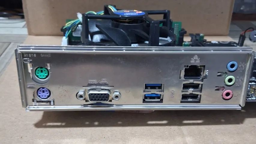 PLACA  GIGABYTE  KIT - Foto 2