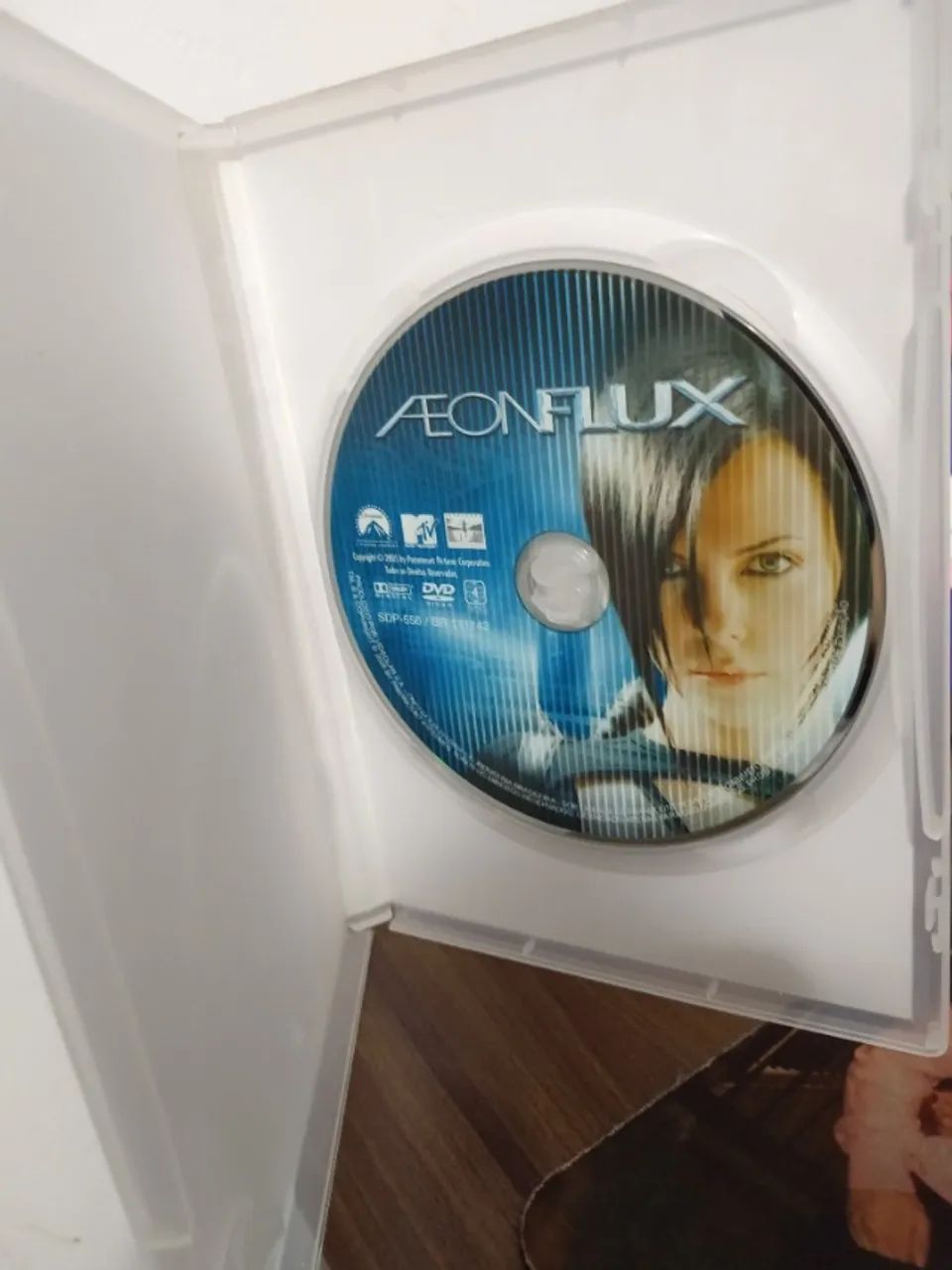 DVD Filme AeonFlux - Charlize Theron - Foto 3