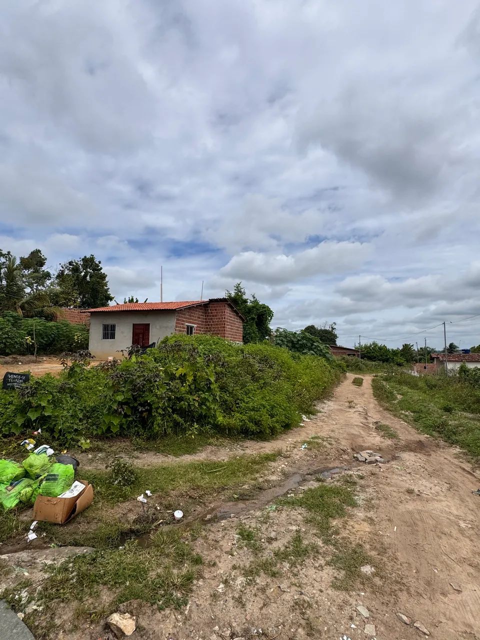 Dois terrenos