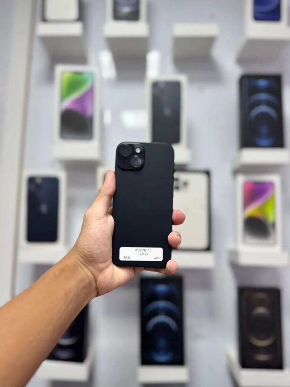 IPHONE 15 128GB<br>R$ 3.399,00 PRETO