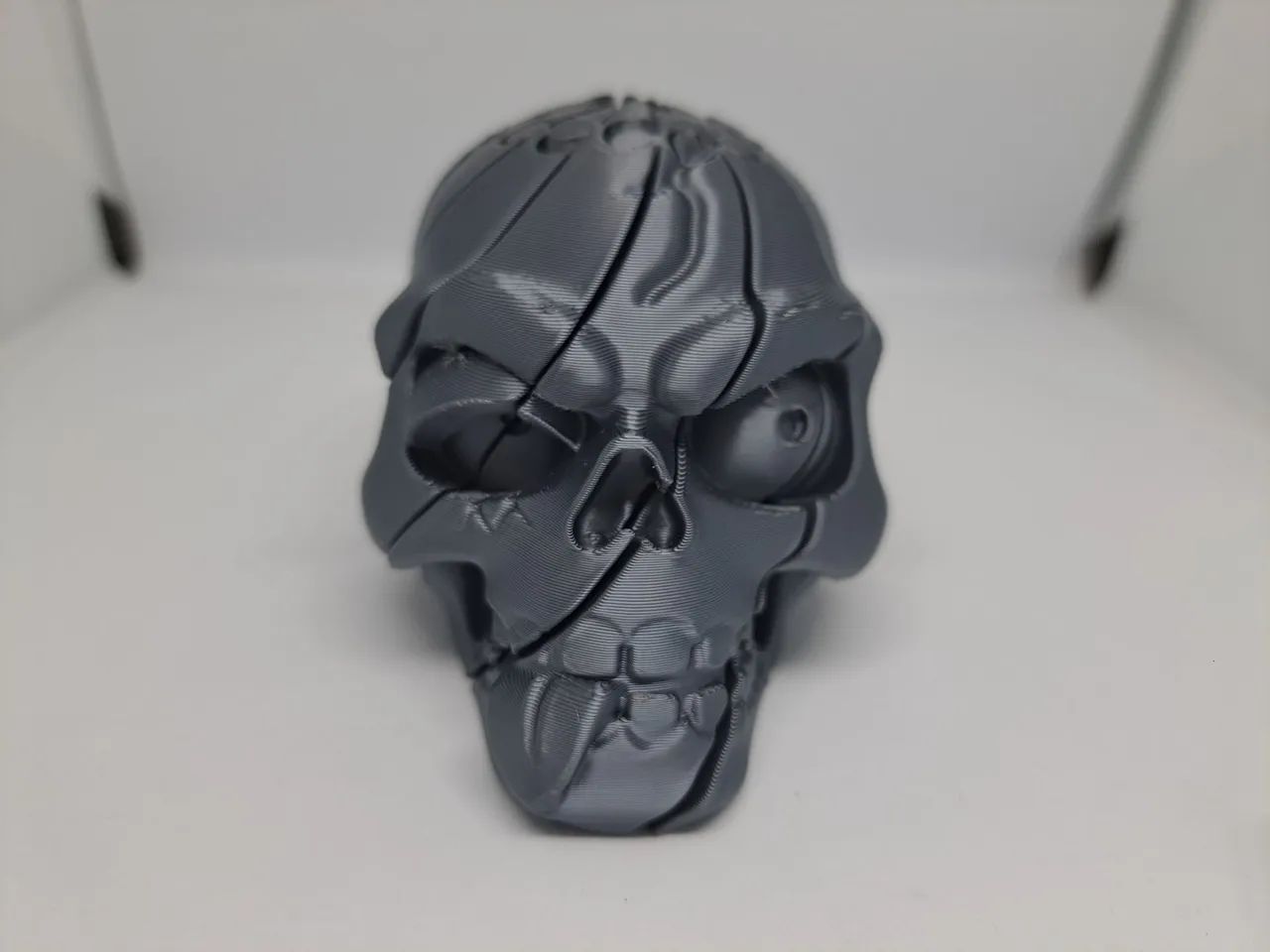 Caveira Torcida 3D -Fidget  - Foto 2