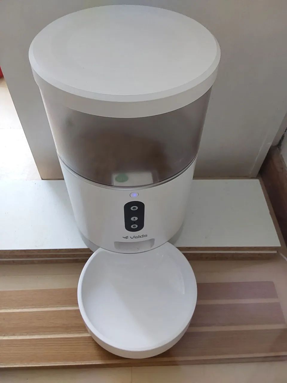 Comedouro automático wi-fi funciona a energia e a bateria. - Foto 3