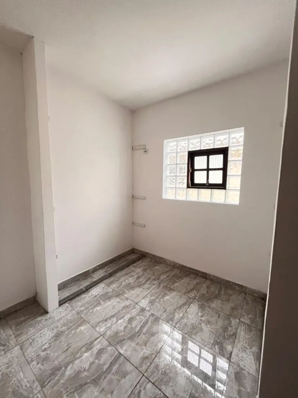 SOBRADO COM 585 M2 E 5 QUARTOS FL26 - Foto 3