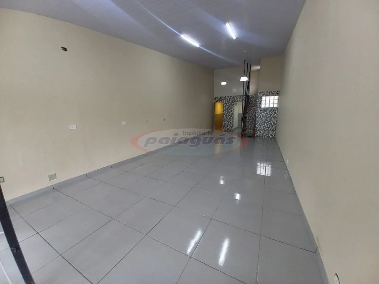 Salão para alugar no bairro Conjunto Habitacional Karina - Foto 2