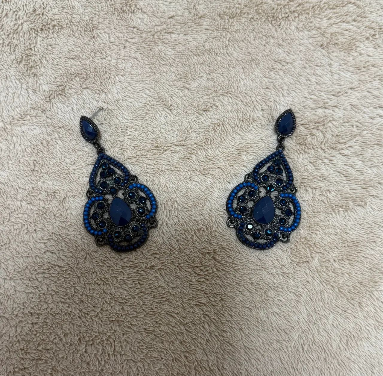 Brinco de pedraria azul - Foto 2