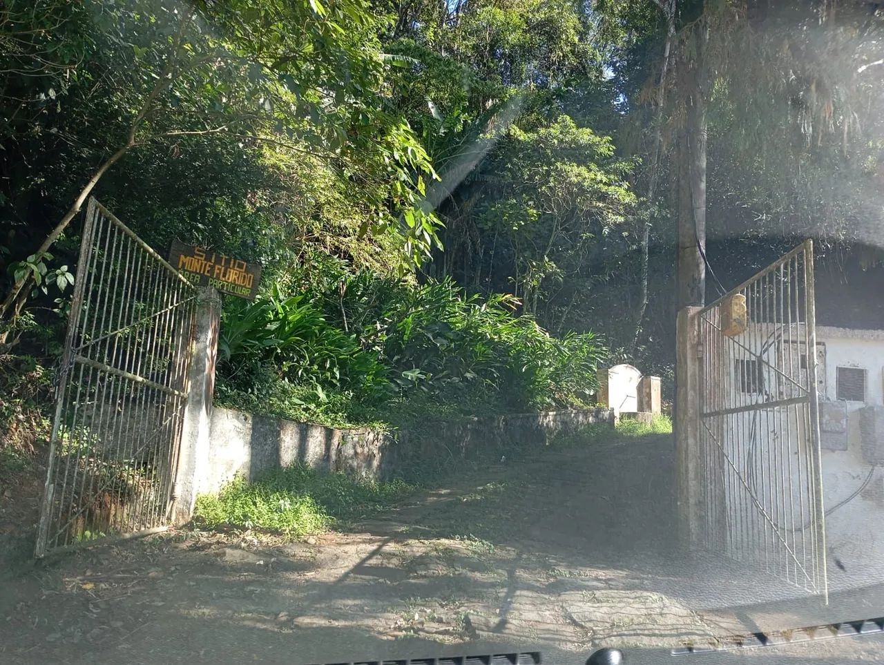 Vendo sitio em Petrópolis 