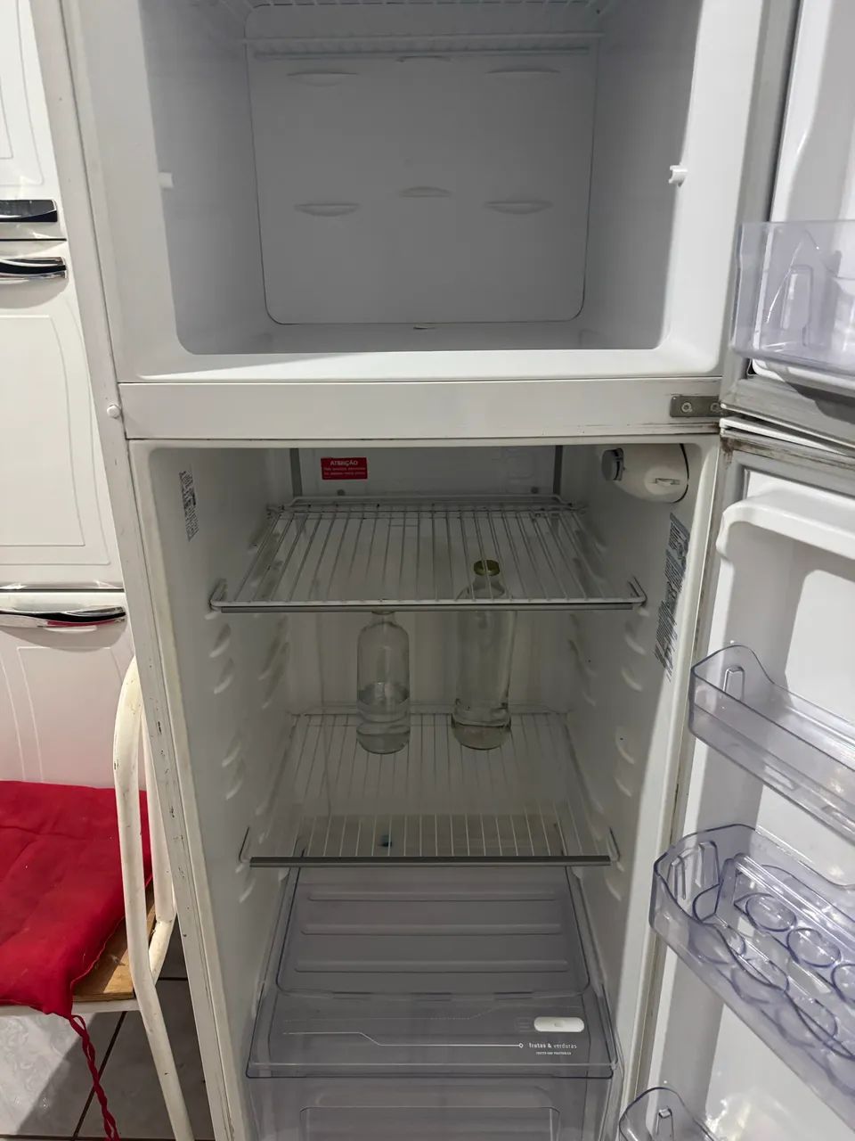 Vendo geladeira Eletrolux  - Foto 2
