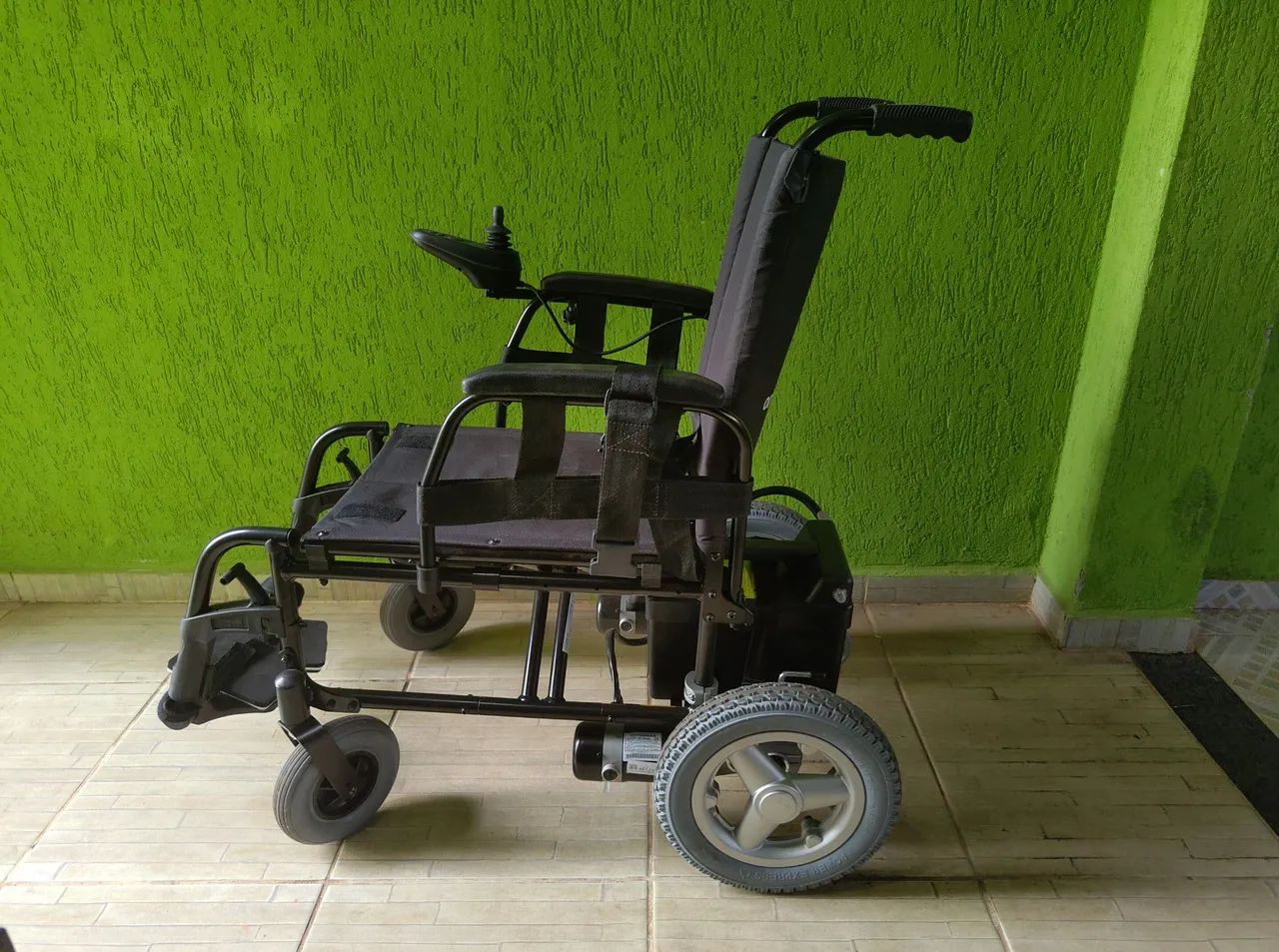 Cadeira de Rodas Motorizada Ortobras E5S - NOVA (NUNCA FOI USADA) - Foto 5