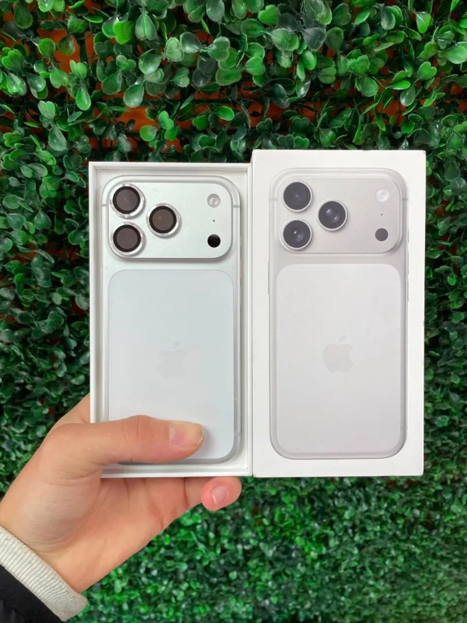 IPHONE 17 PRO 256GB SILVER - SEMINOVO IMPECÁVEL - 3 MESES DE GARANTIA LOJA