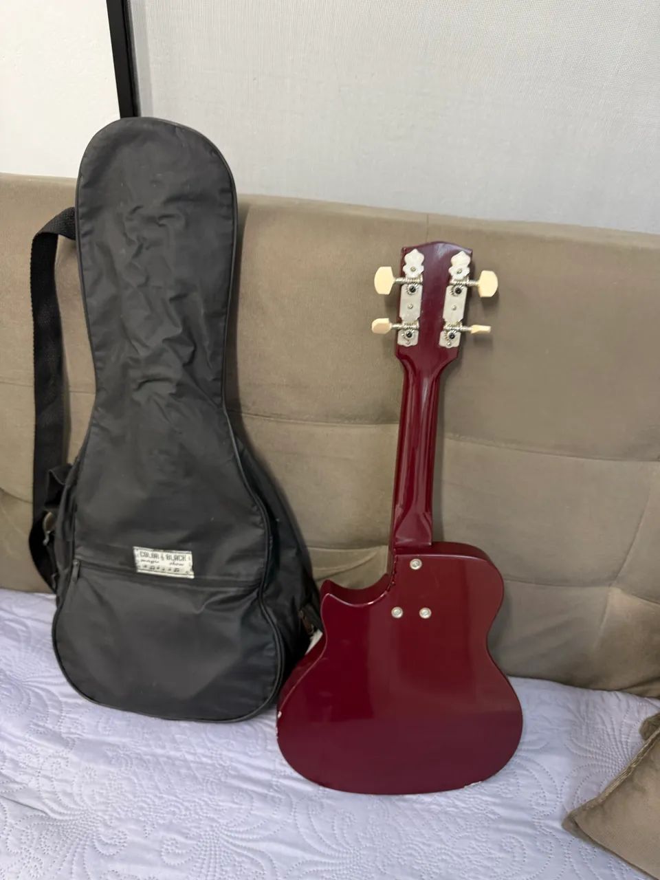 Mini Guitarra Elétrica Infantil Funcionando + Capa (Sem Cabo) - Foto 3