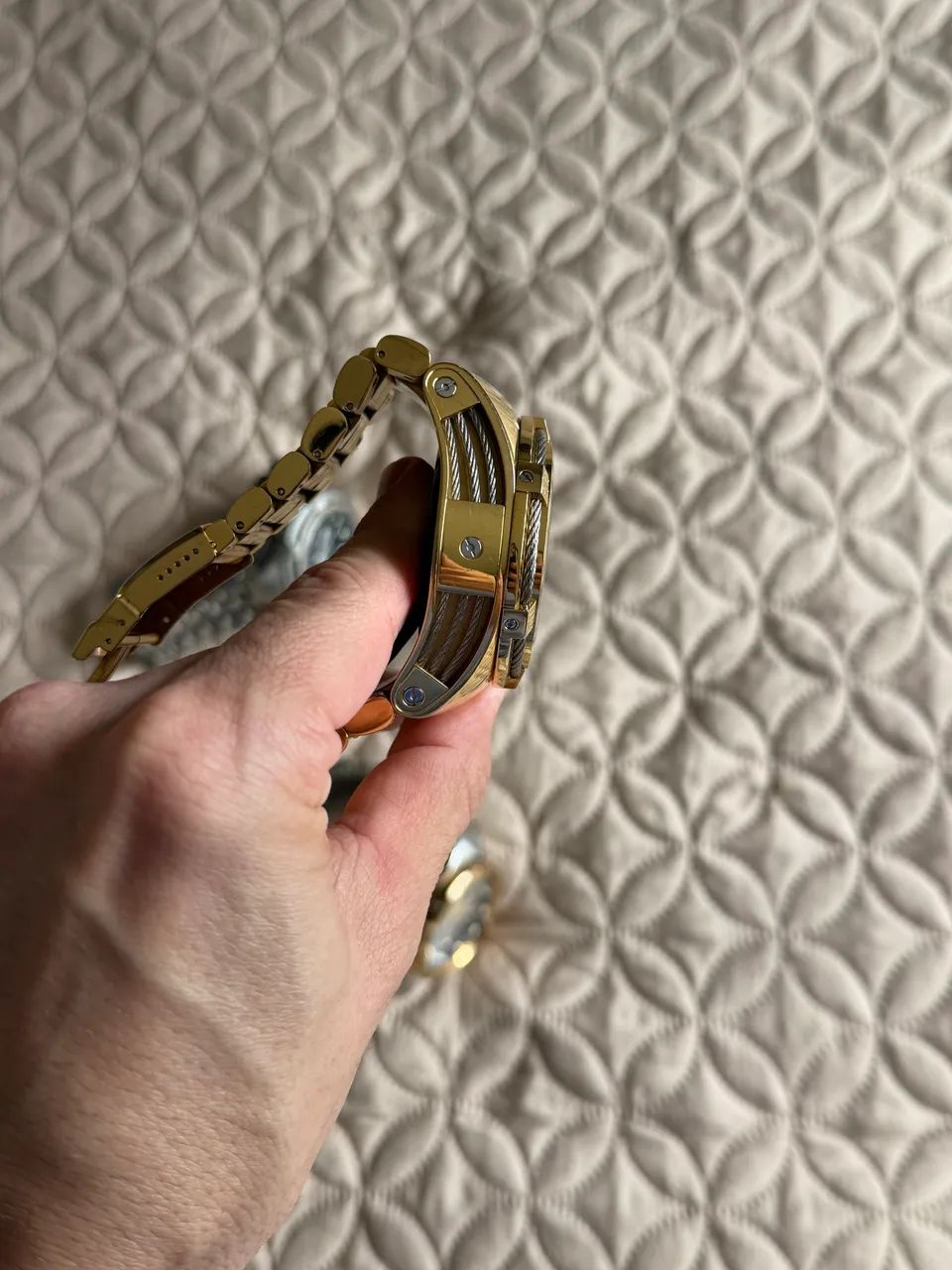 Relógio invicta original Bolt Zeus dourado - Foto 2