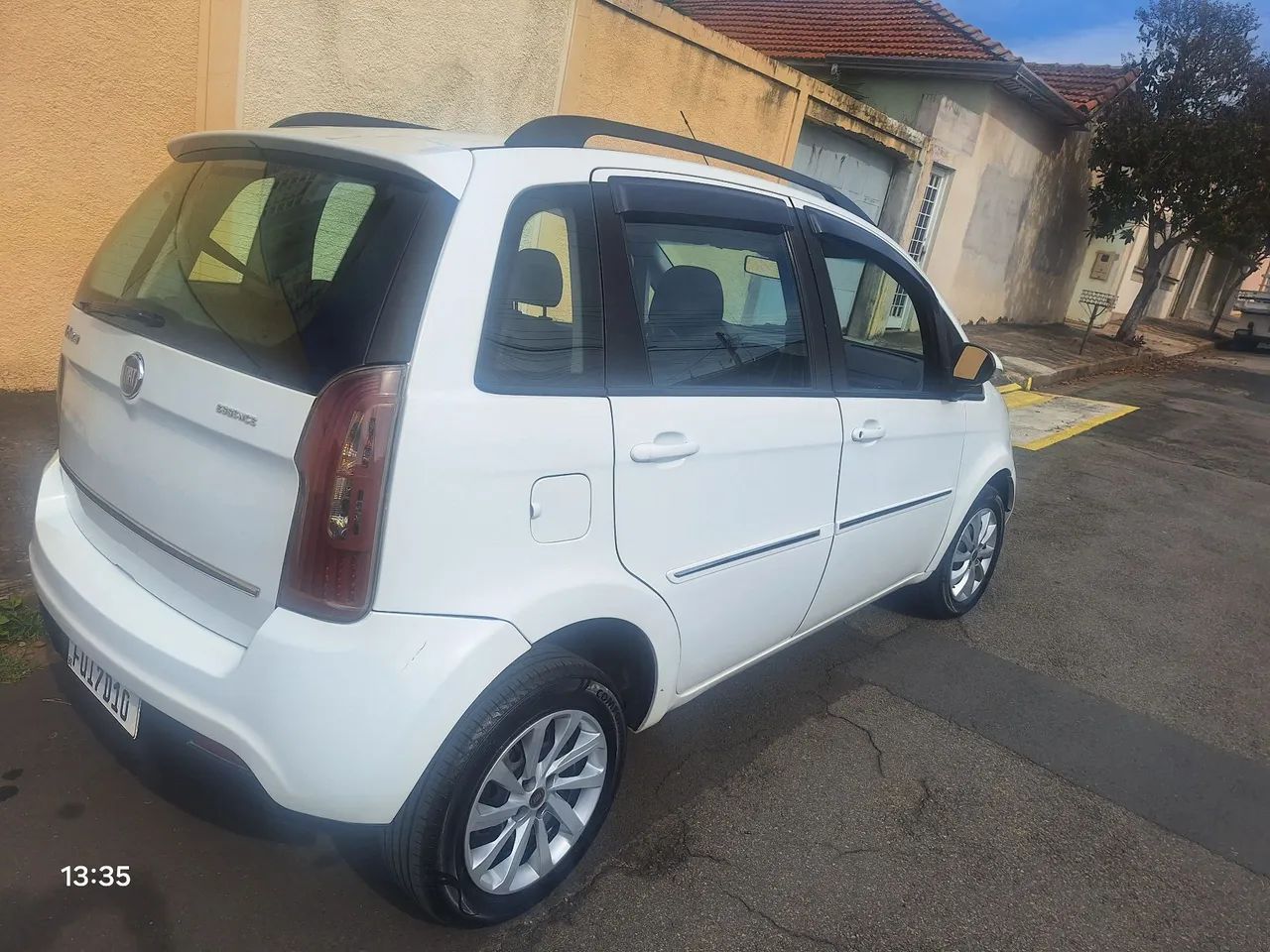 Fiat Idea Essence 1.6 Flex 16V 5P 2016 - Foto 3