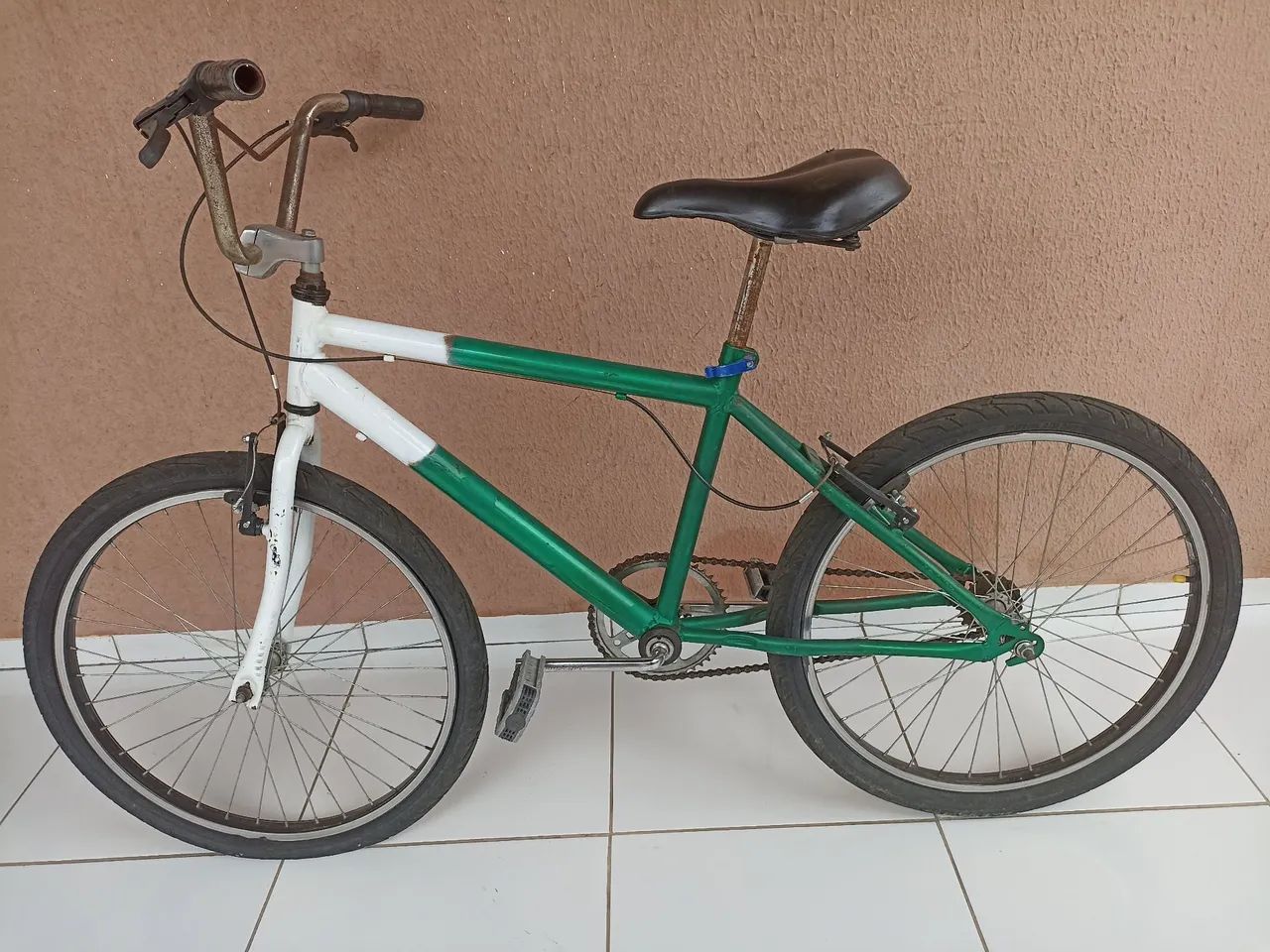Bicicleta Aro 24 Usada - Foto 5
