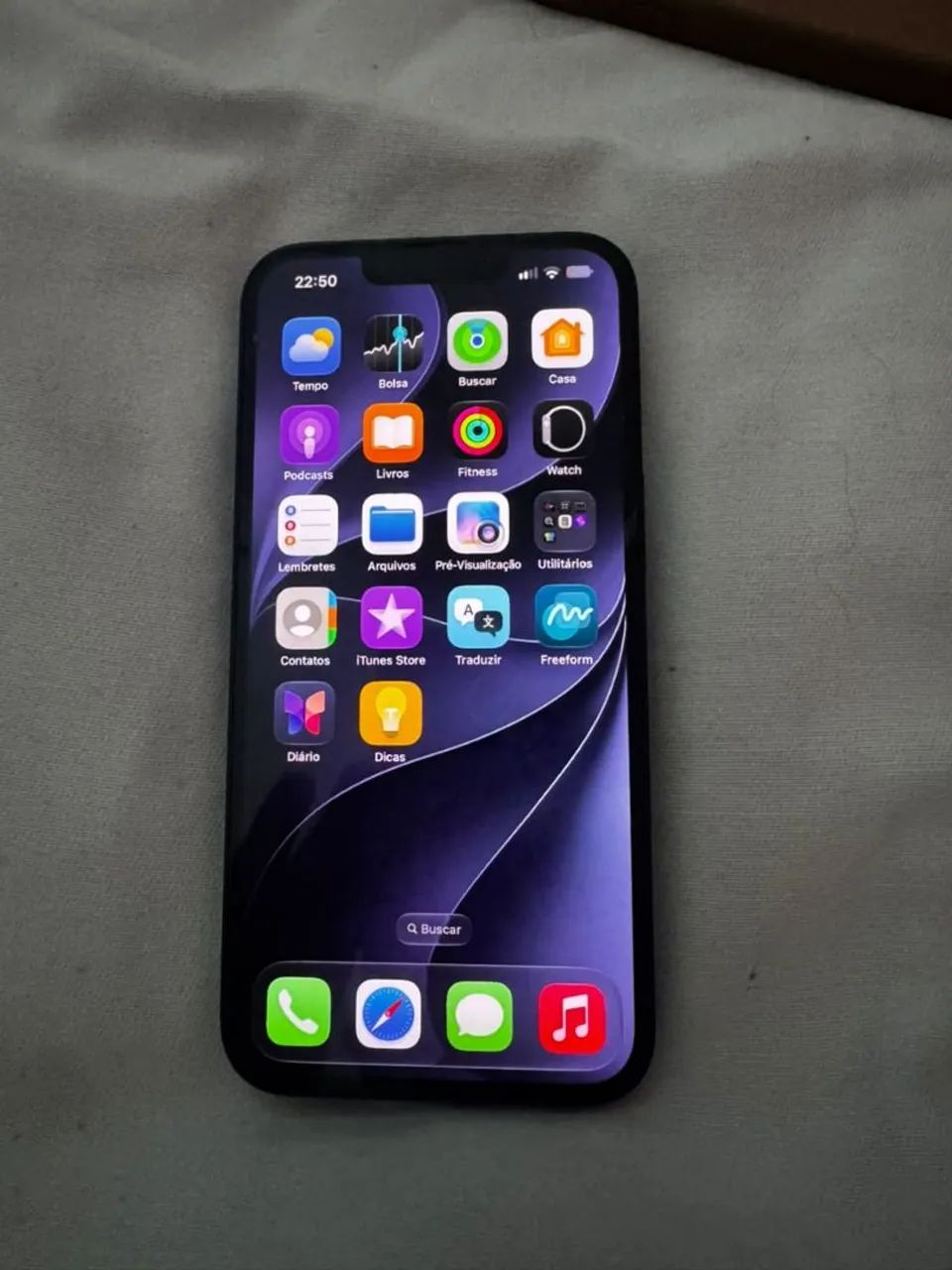 Iphone 13. 