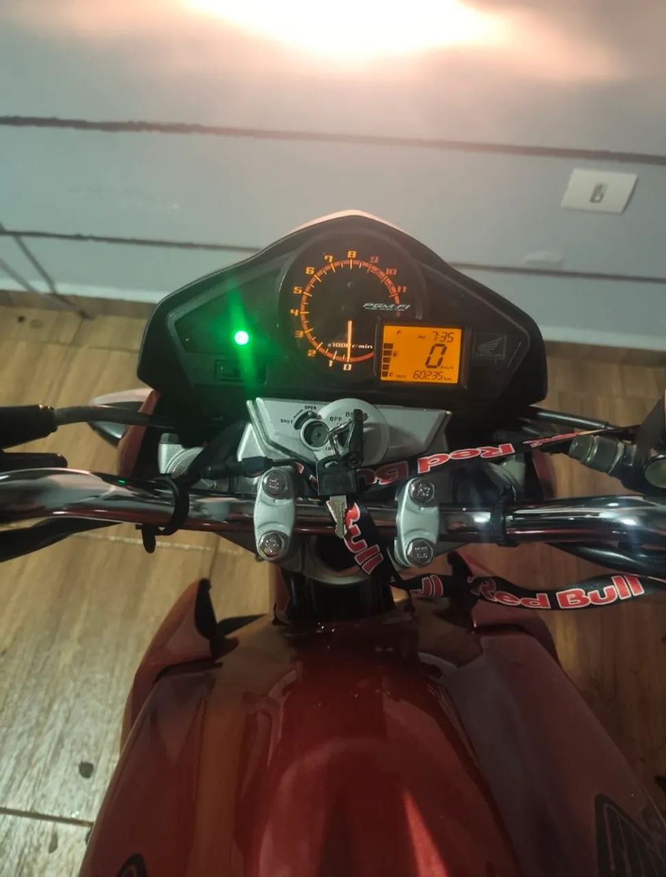 CB300R 2013 - Foto 3