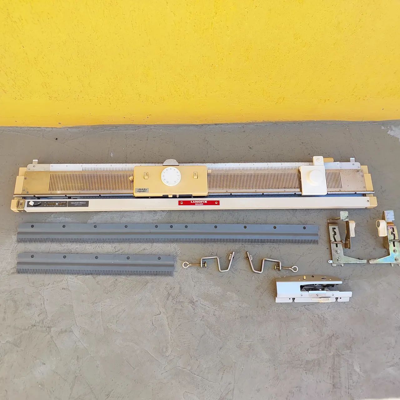 Máquina de tricô frontura - Foto 2
