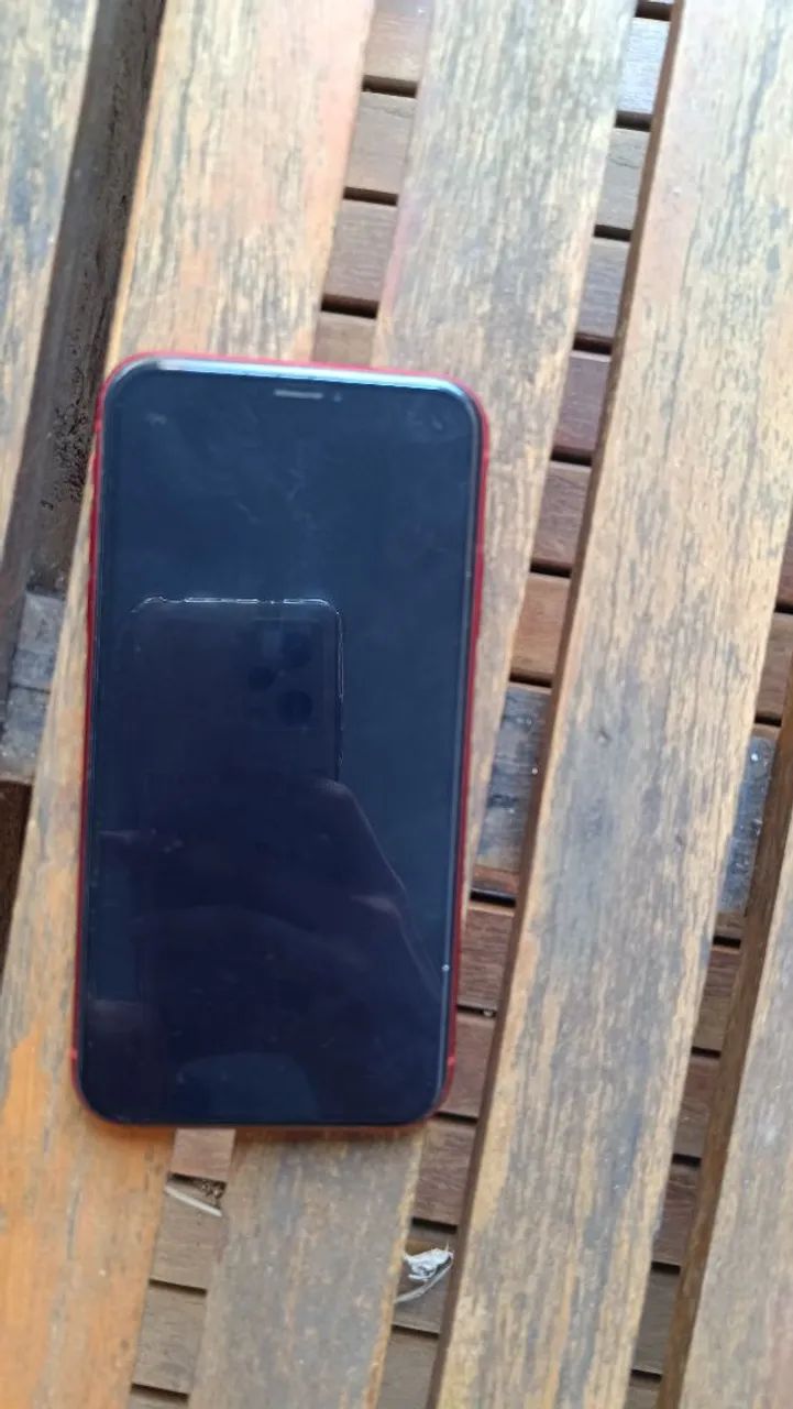 Iphone XR Vermelho + Acessórios