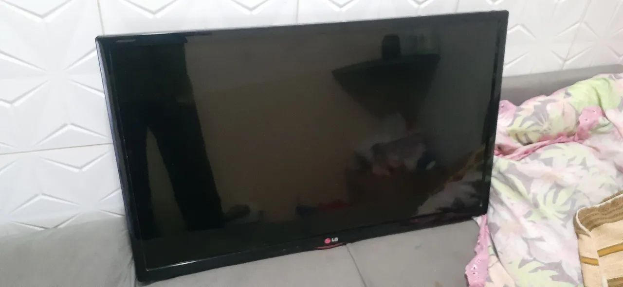 Tv lg 32 polegadas pra retirada de peças  - Foto 2