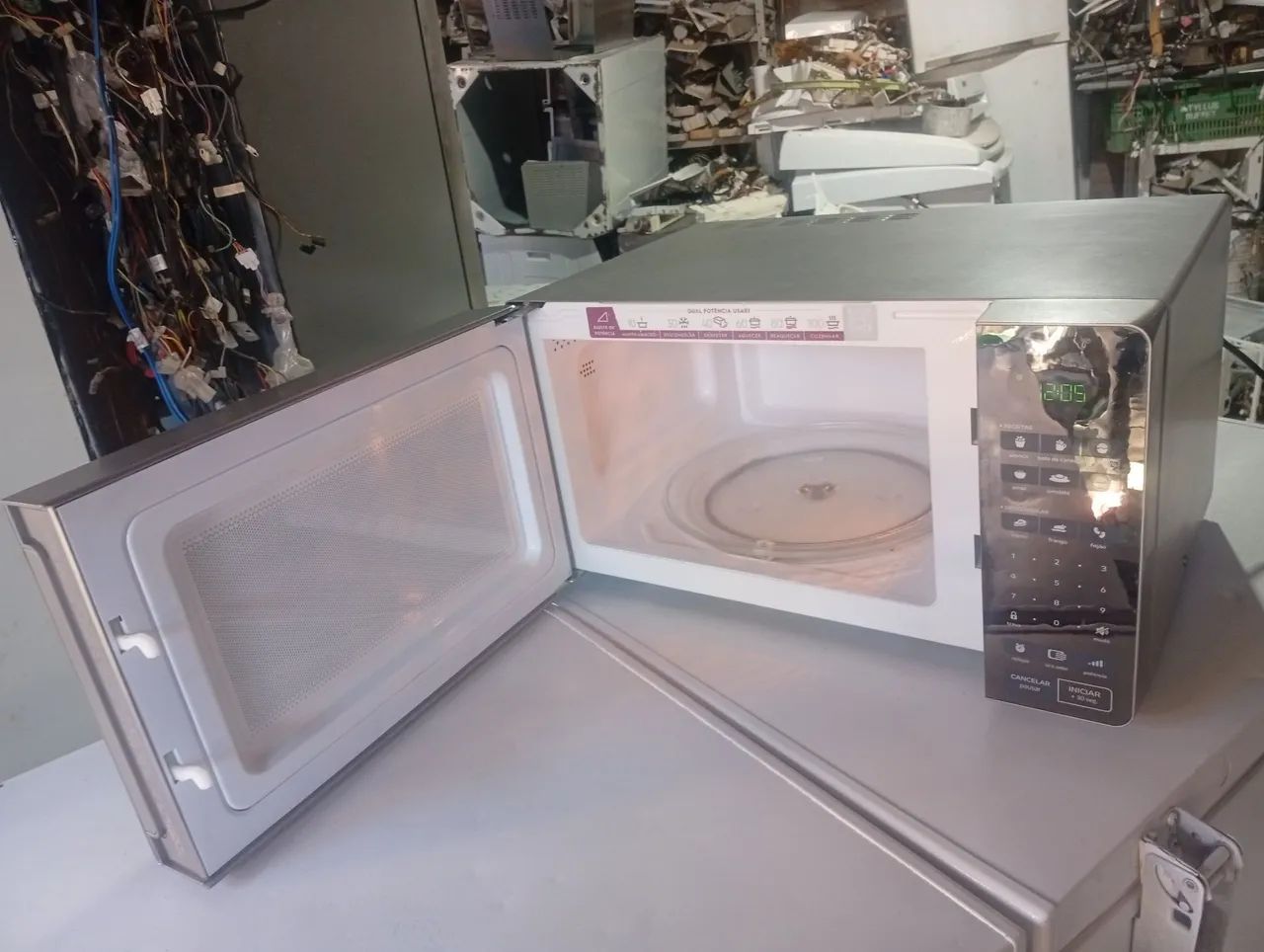 Microondas Consul 30 litros espelhado funcionando perfeitamente  - Foto 4