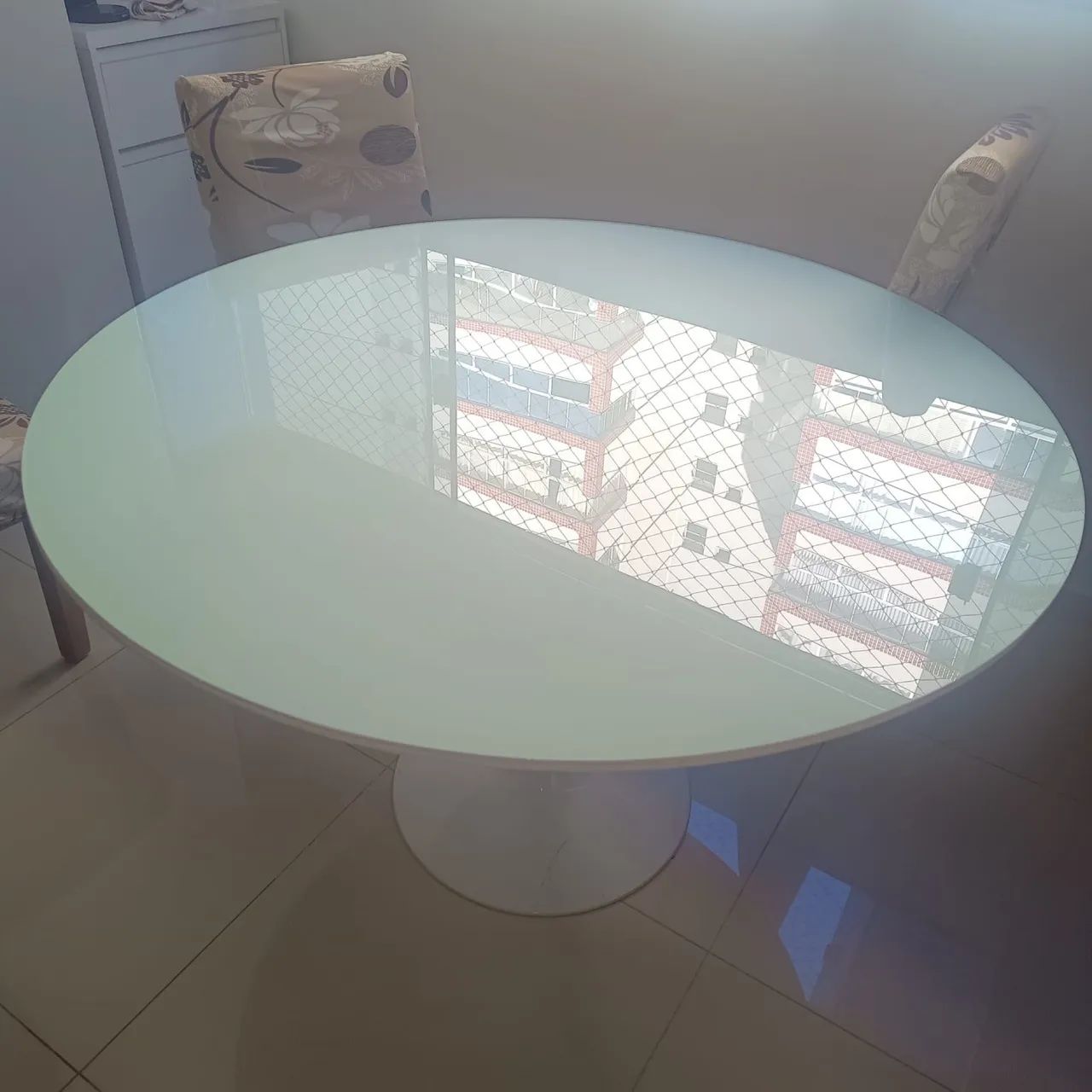 Mesa tulipa redonda 