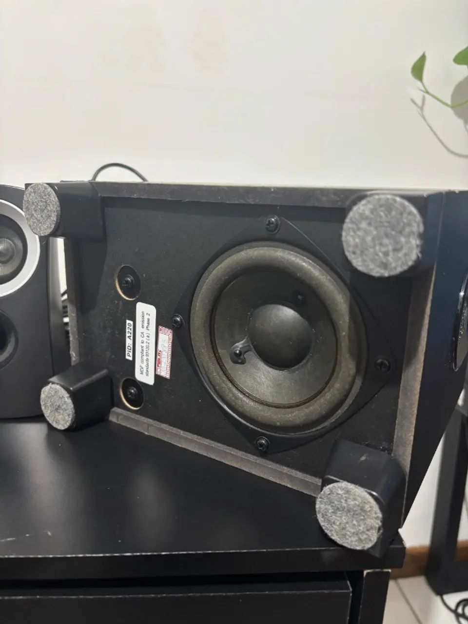 Caixa de Som PC Home Theater Logitech Z313 2.1 - Foto 2