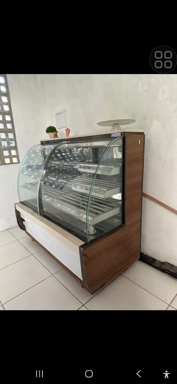 Vitrine Expositora de Vidro Curvo para Bolos, Doces e Salgados - Foto 4