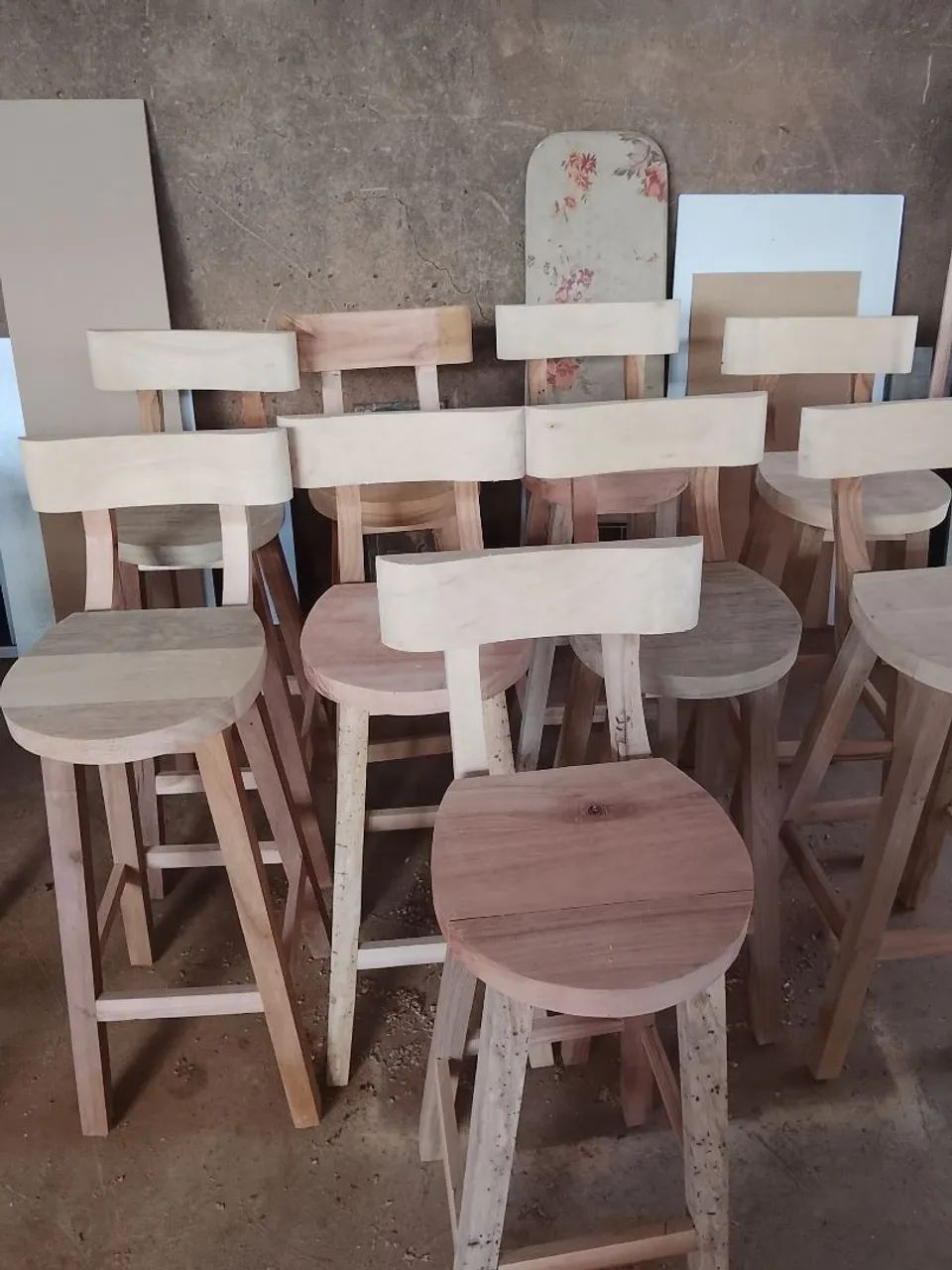 Banquetas de madeira  - Foto 3