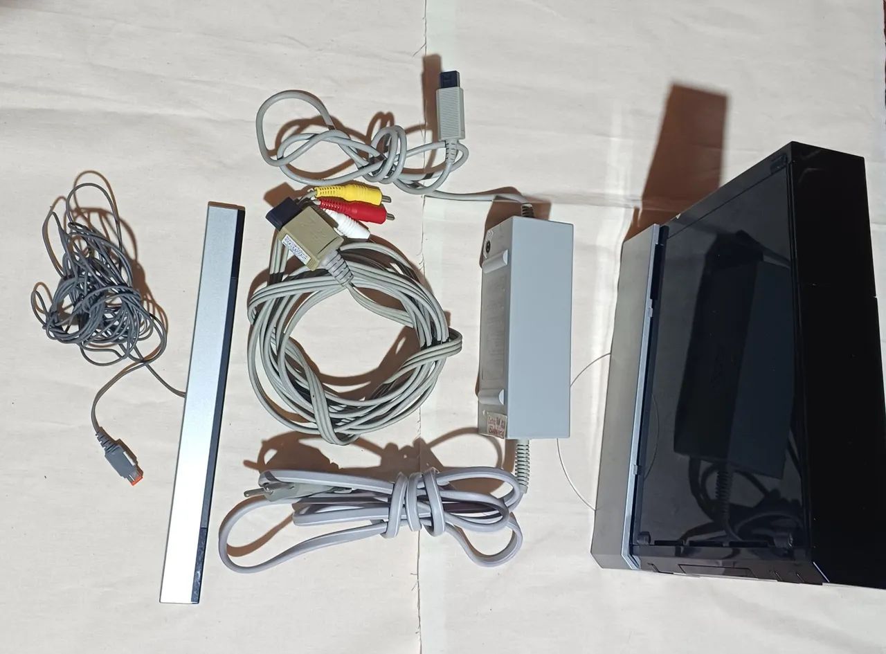 Nintendo Wii - Console + Compatibilidade com GameCube - Foto 3