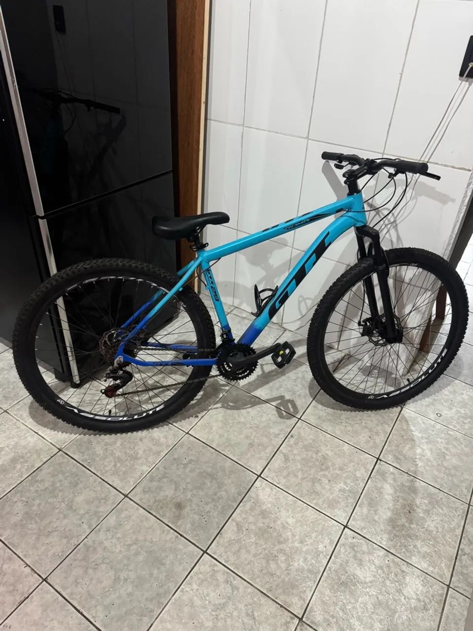 Vendo bicicleta gti nova 