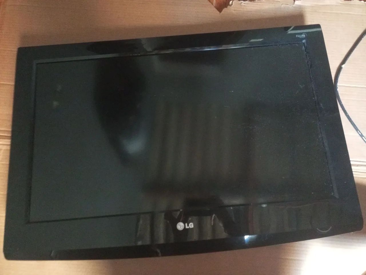 Vende-se televisão LG 38 polegadas auto falante ruim
