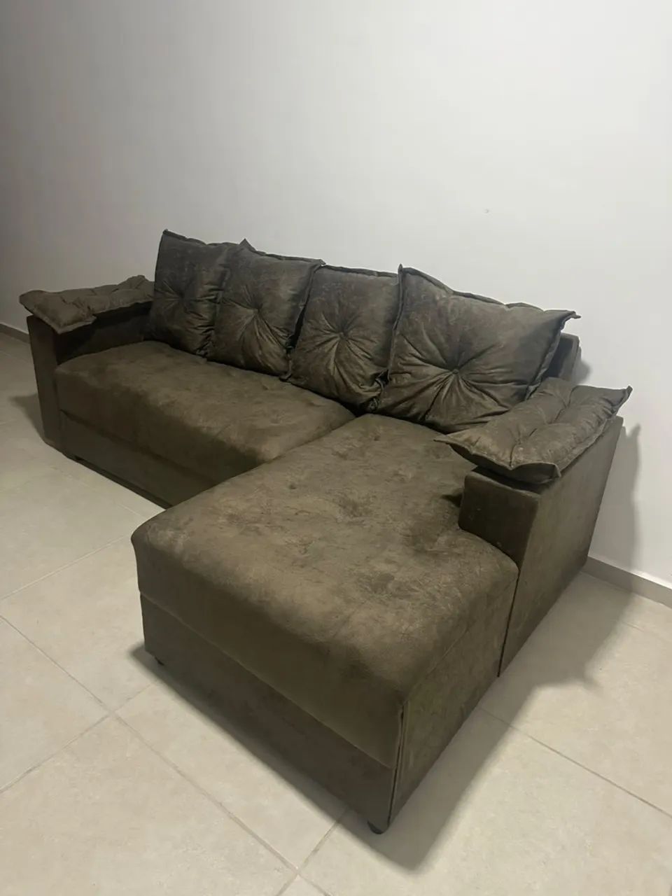 Sofá na promoção com almofadas nos braços  - Foto 2