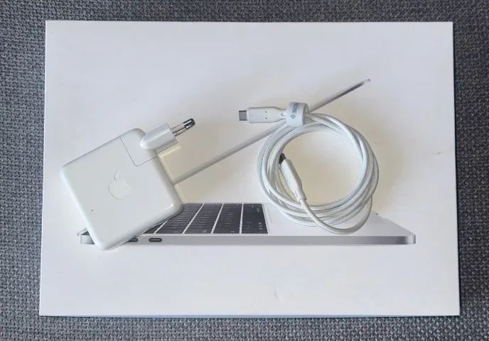 MacBook Pro A1706 Prata Touch Bar (2017) - Foto 4