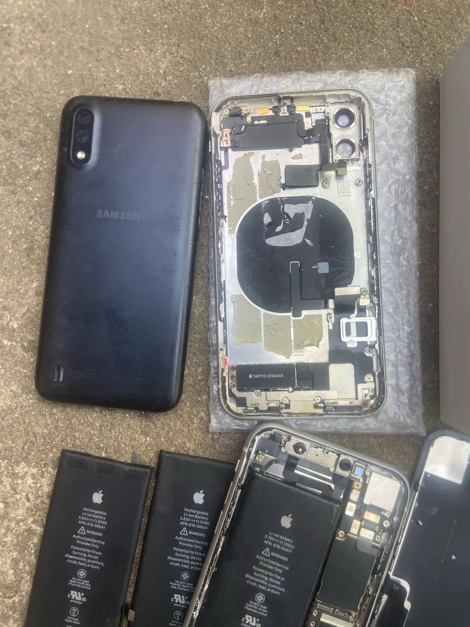 iPhone 11 sucata aproveitamento de peça - Foto 5