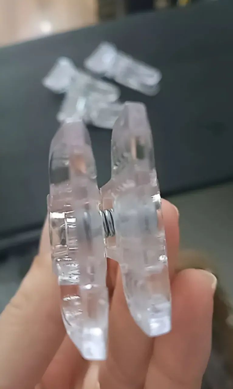 50 Presilhas Acrílicas de Cristal para Cabides - Foto 5