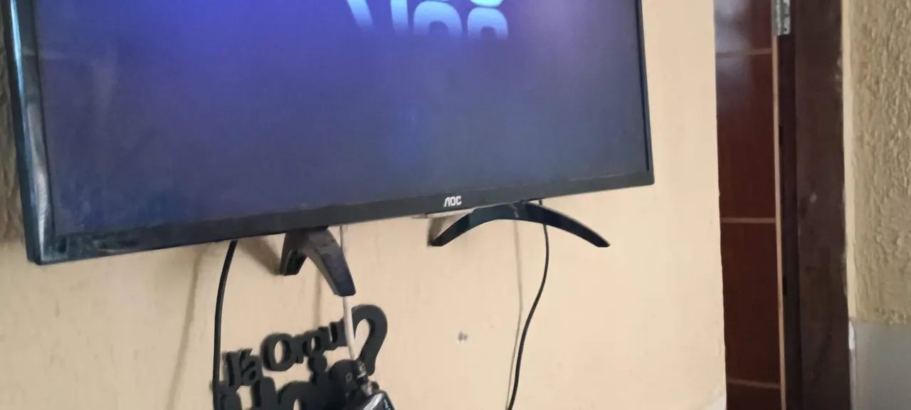 Tv Philco 32 polegadas tela estourada só tela ruim  - Foto 2