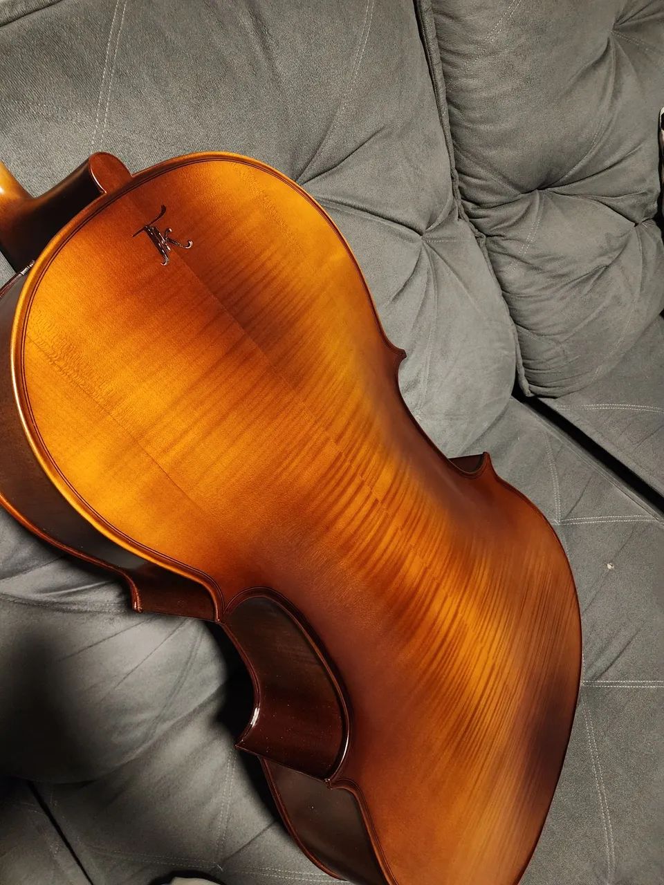 Violoncelo Tokai c400f Madeiras nobres. - Foto 2