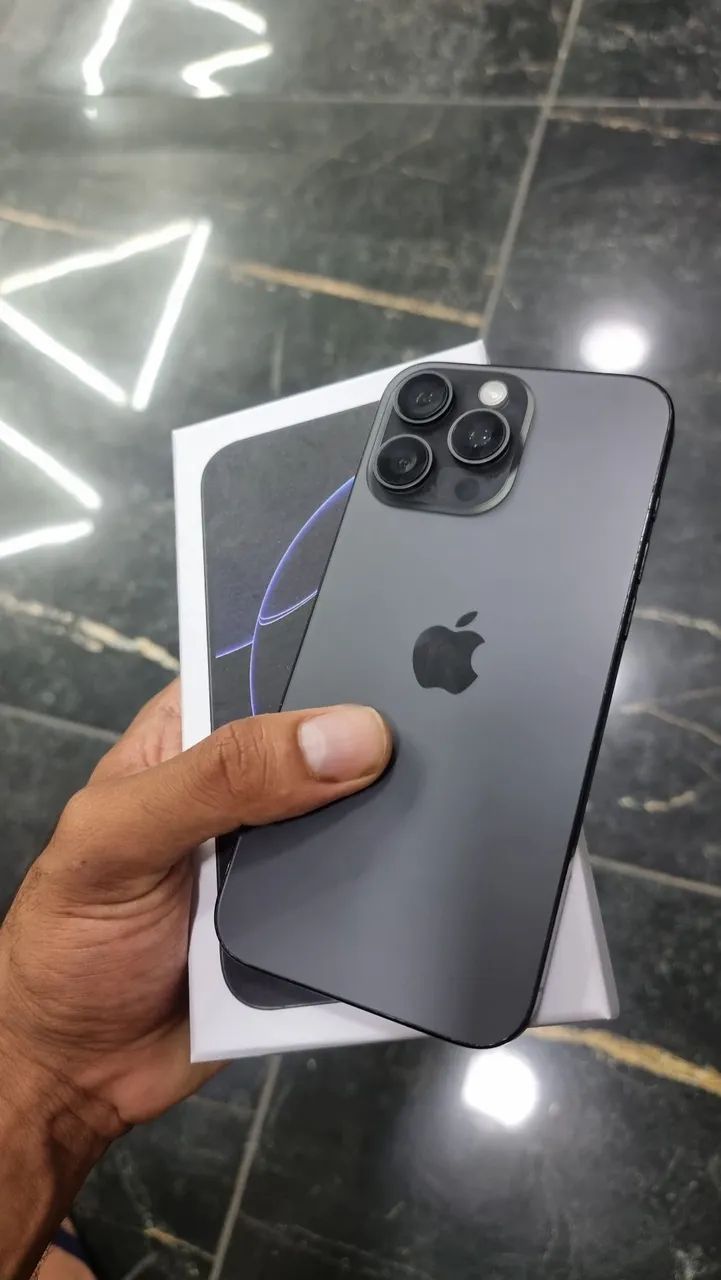 Iphone 16 pro max  - Foto 2