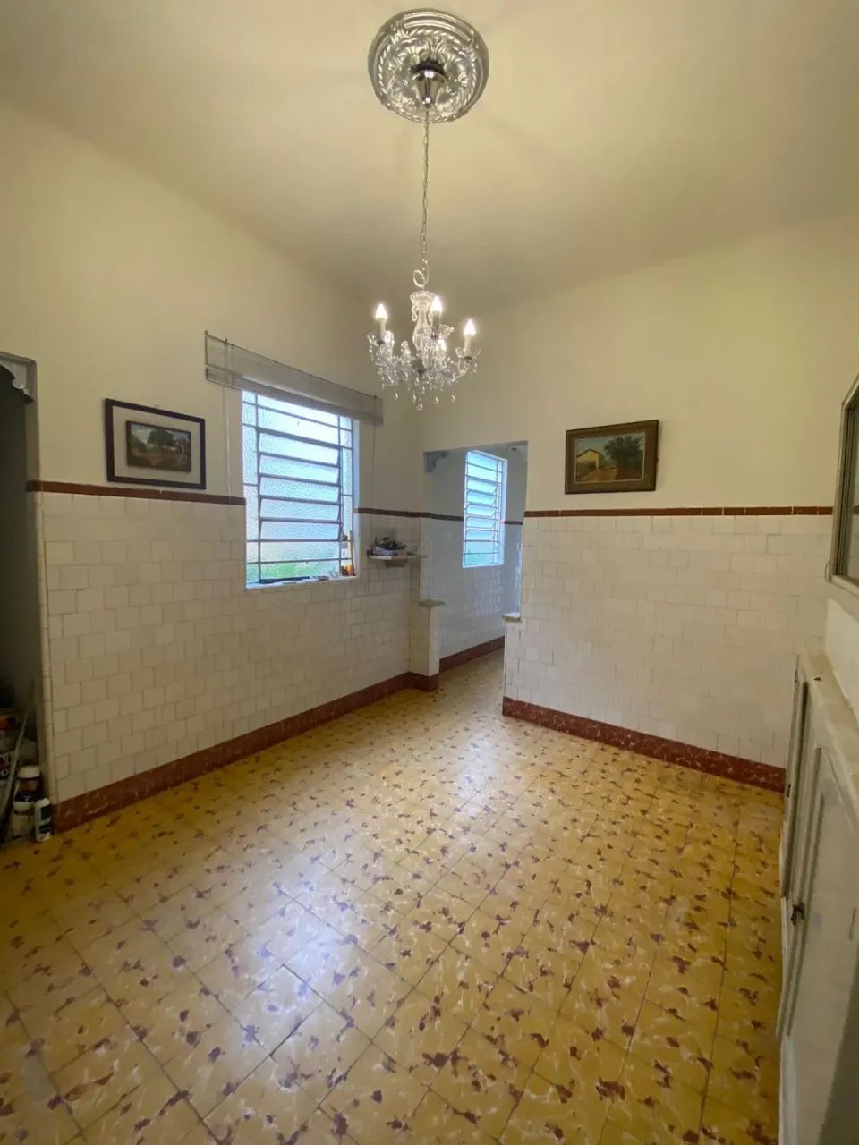 Imóvel para aluguel e venda tem 140 metros quadrados com 3 quartos