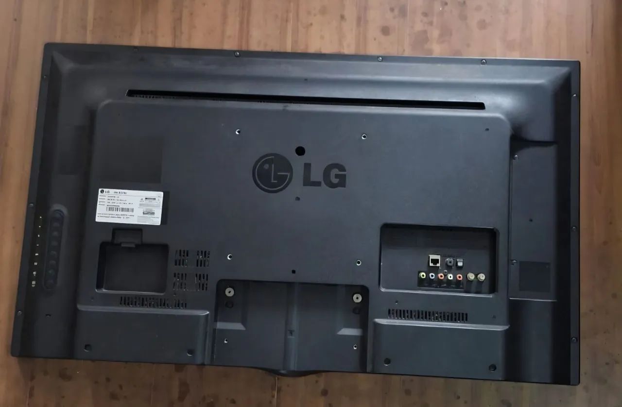 Vendo TV para retirar peças  - Foto 3