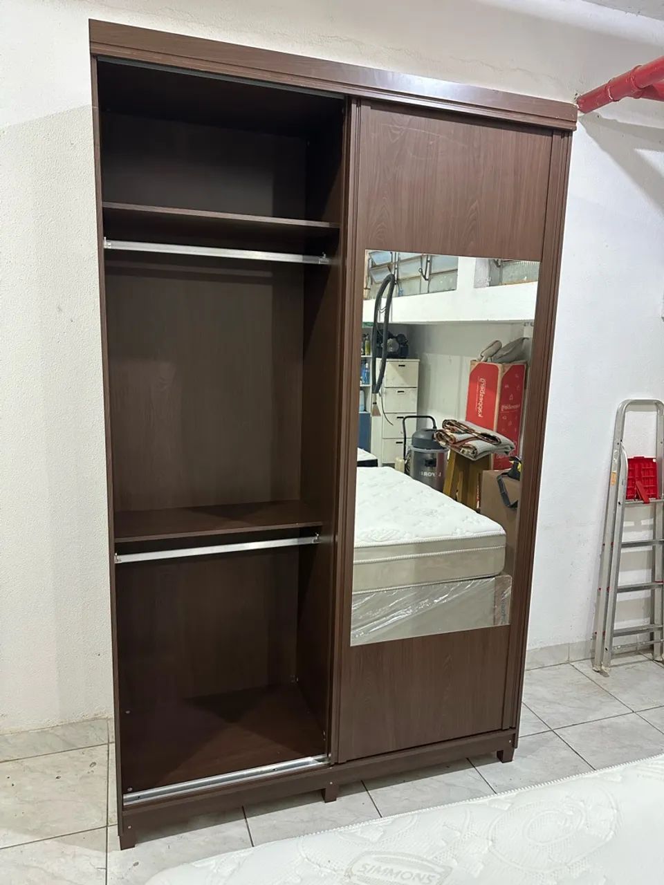 GUARDA-ROUPA 100% MDF COM ESPELHO - Foto 2