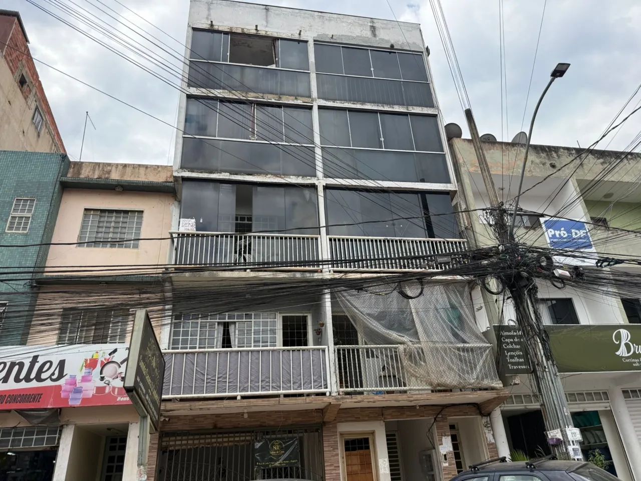 APARTAMENTO 1 QUARTO NO SUBSOLO TERRENO ESCRITURADO 