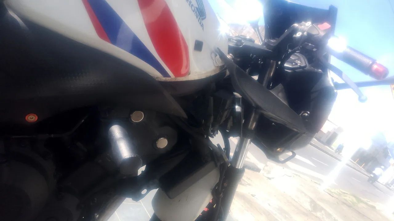 CBR 500r 2014 branca  - Foto 4