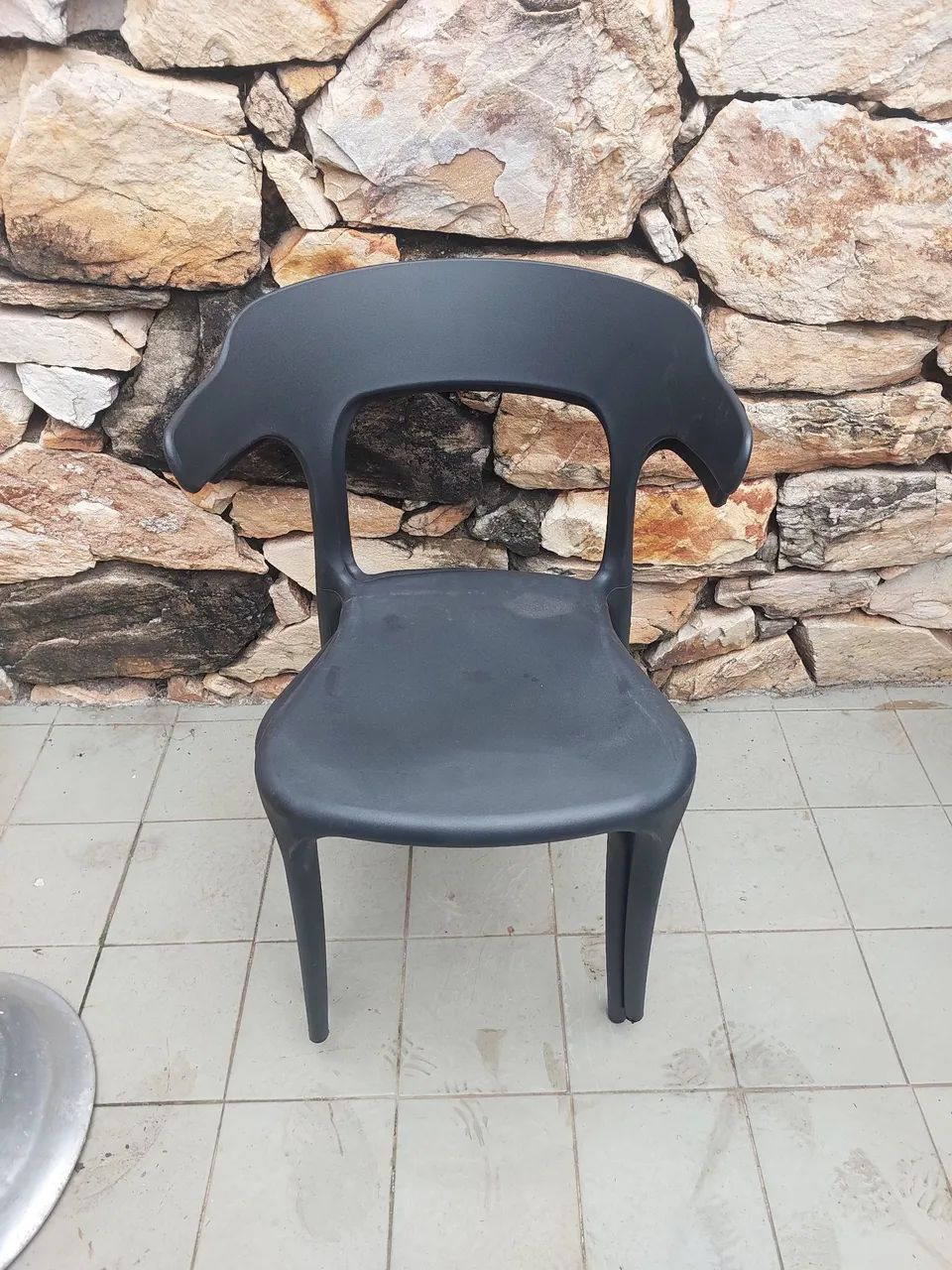4 cadeiras novas preta  - Foto 3