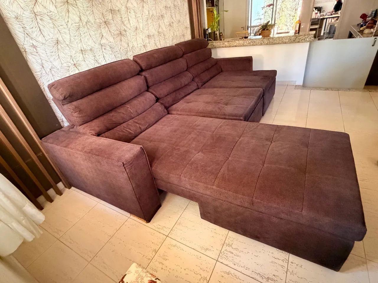Sofá Volt com Chaise - Marrom - Foto 4
